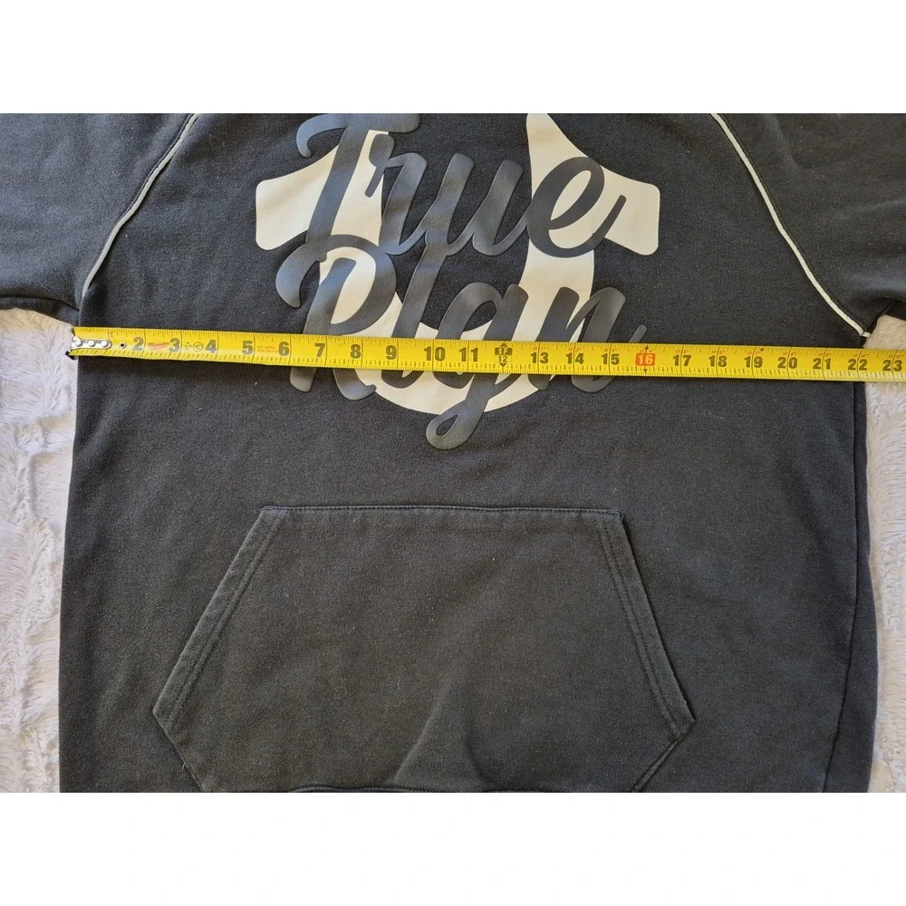 True Religion Pullover Hoodie Sweatshirt Men's Large Horse Shoe Spell Out Logo